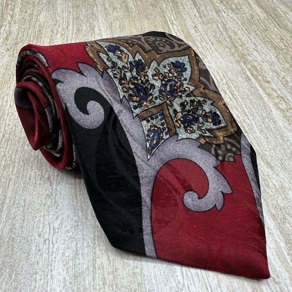 Oscar De La Renta Tie Mens Couture 100% Silk Red Black Paisley NeckTie - Picture 1 of 8